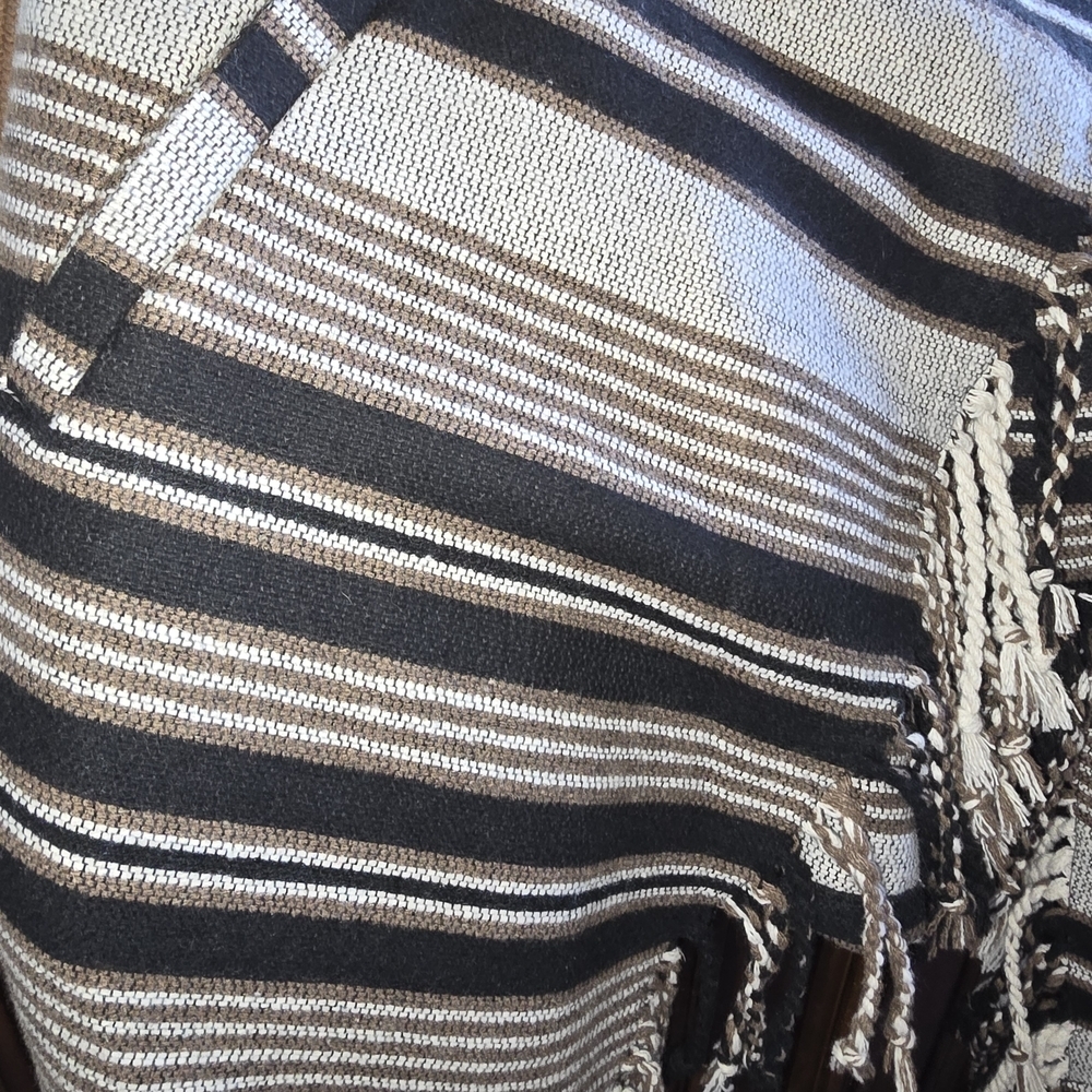 BB Dakota Striped Cardigan Pocho Tie Waist Blanket Jacket Sz Small - Picture 11 of 11